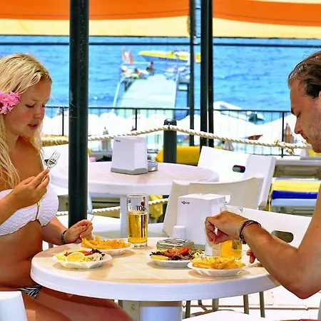 Otel Noxinn Club